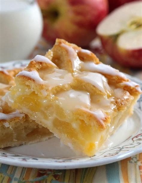 Glazed Apple Pie Bars