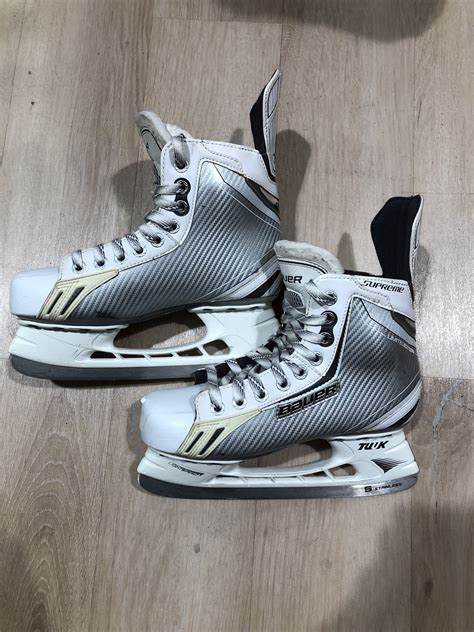 Used Junior Bauer Supreme One 6 Hockey Skates Regular Size 5 5