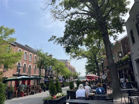 Waterfront Restaurants in Old Town Alexandria | ALXcam.com | Old Town