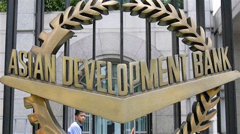 Adb Perkirakan Ekonomi Ri Tumbuh Persen Di Dan