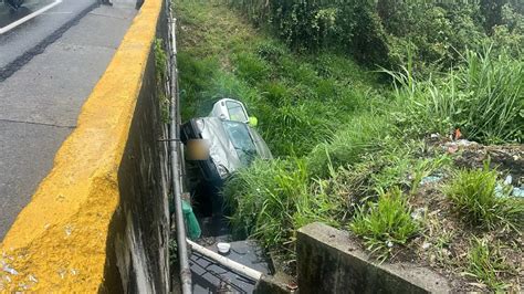 Una Persona Perdió La Vida Cuando El Carro En El Que Salió De Medellín Chocó Con Un Muro Y Se