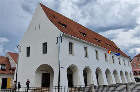 Casa Artelor Din Sibiu I A Deschis Oficial Por Ile Star Sibian