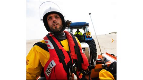 Rnli Barmouth Launch To People In Difficulty In The Water Rnli