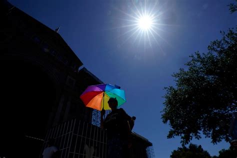 Texas heat wave has inmates’ families worried about lack of air ...