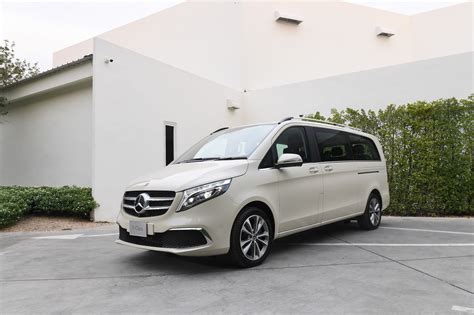 เปิดตัวรถตู้สุดหรูระดับเฟิร์สคลาส Mercedes Benz V 250 D Exclusive ในราคา 5400000 บาท