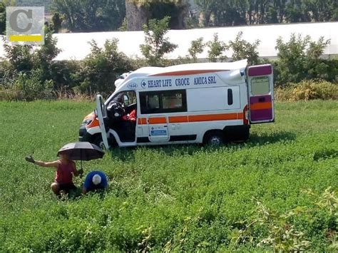 Incidente Mortale In Moto Identificati La Vittima Una Donna E Il