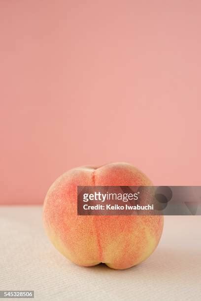 Peach Photo Photos Et Images De Collection Getty Images