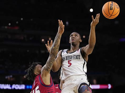 San Diego State Found A Last Minute Buzzer Beater To Reach The Title Game Npr News Conscious