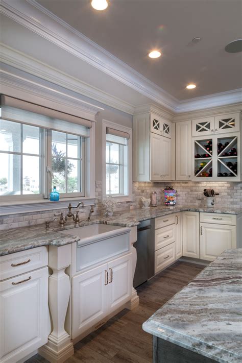 Medallion Kitchen By Rich Coulton Traditional Kitchen New York By Lakeville Kitchen And