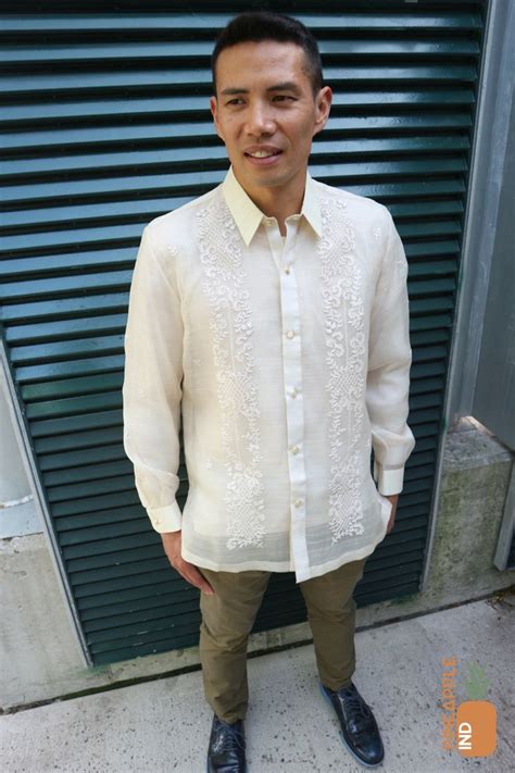 Pin On Traditional Masculine Fit Barong Tagalog