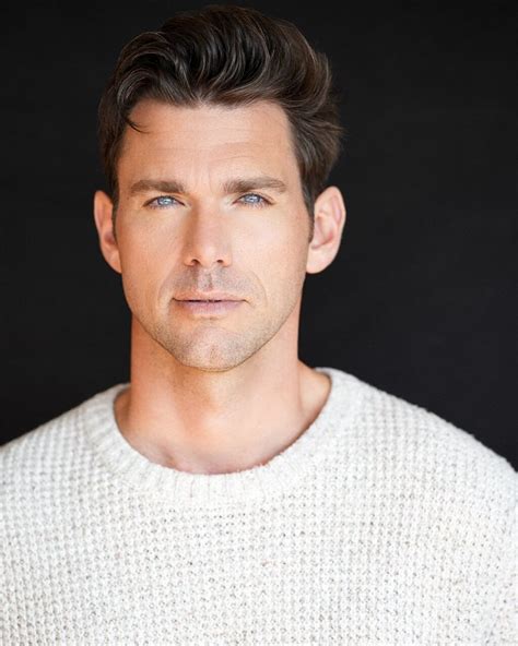 Kevin Mcgarry Age Height Net Worth Girlfriend Career