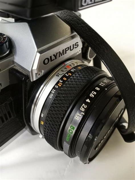 Olympus OM 10 35mm SLR Film Camera W Zuiko 50mm F 1 8 T20 Flash FC