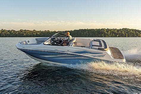 Bayliner Vr Bowrider Io Boats For Sale Seamagazine