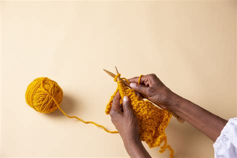 Knitting 101 class series - Creativebug