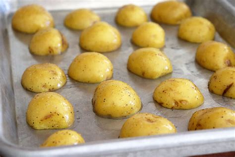 Oven Roasted Baby Dutch Potatoes Recipe Theveglife