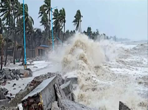 ঠিক কোথায় রয়েছে নিম্নচাপ ঘূর্ণিঝড় ডানার কোথায় সবচেয়ে বেশি প্রভাব