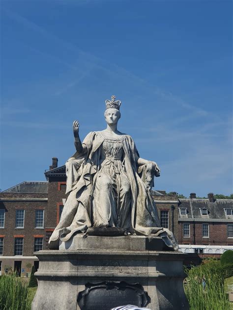 St Thomas of Canterbury RC Primary - Year 5 Trip to Kensington Palace