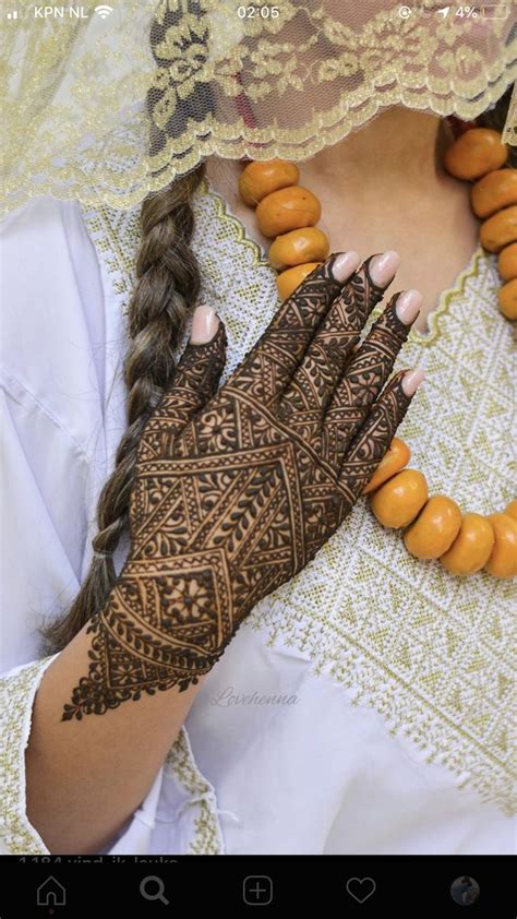 Pin Van Imane Elhfftv Op Moroccan Wedding Theme Henna Tatoeage Hand