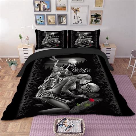 Skull Beauty Kiss Bedding Set Birdyroom