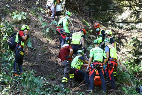 Ardenno Fungiatt Scivola E Muore Nel Dirupo