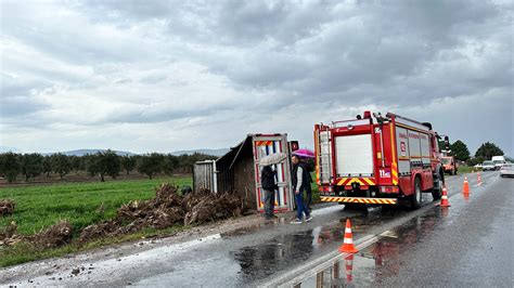 Manisa Da Feci Kaza Kafa Kafaya Arp T L