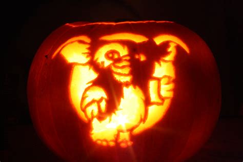 Gizmo Pumpkin Carving Stencils