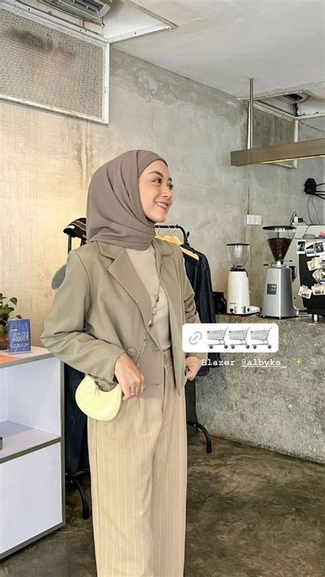 Ide Mix And Match Ootd Hijab Menggunakan Cardigan Blazer Maupun Dress