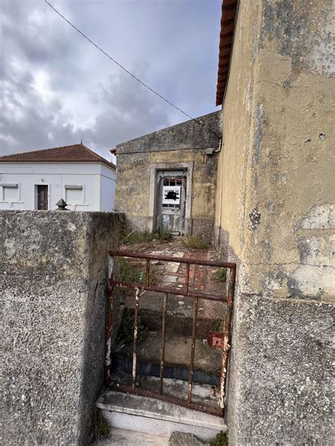 Moradia Anterior Em Lisboa Dois Portos E Runa Olx Portugal