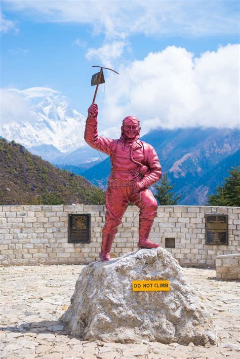 memorial  sherpa mountaineer babu chiri sherpa  thukla pass