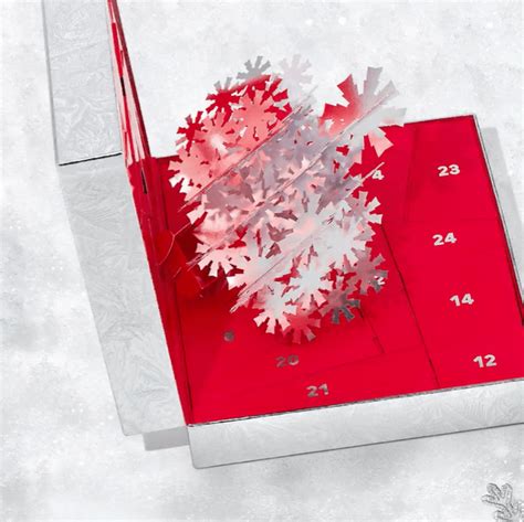 Sneak Peek! MAC Cosmetics 2023 Holiday Advent Calendar - BeautyVelle ...