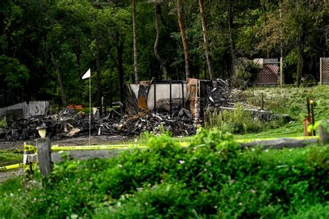 Photos Person Found Dead In Burned Home After Standoff With Police