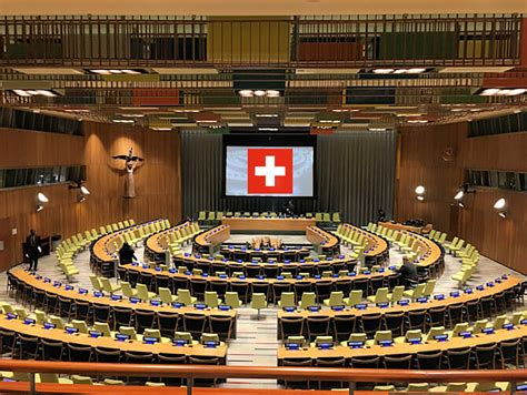 Un Ambassadeur Montreusien Explique Comment La Suisse Peut Présider Le