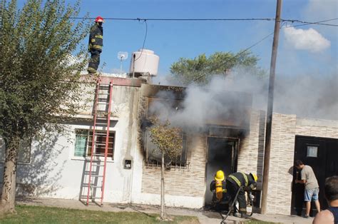 Un Incendio Provoc Da Os Totales En Una Vivienda La Razon De Chivilcoy