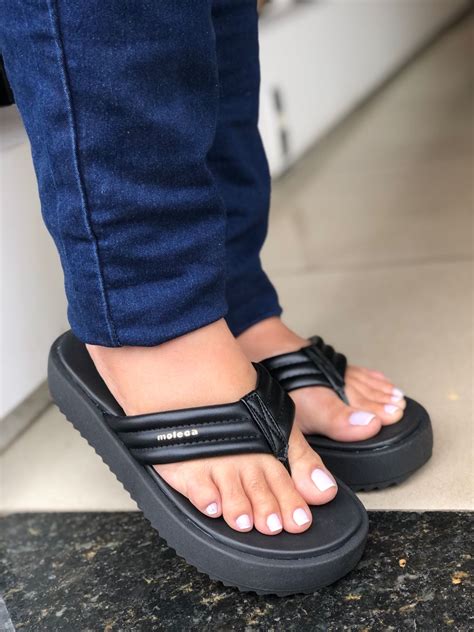 Tamanco Feminino Moleca Solado Flat Corrente Larga Casual Preto