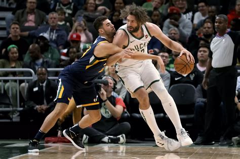 Milwaukee Vs Utah Bucks Make Sweet Offensive Music In Throttling Jazz