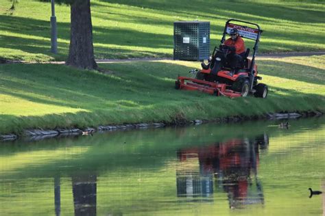 7 Best Lawn Mower Blades For Zero Turn 2024 FarmTilling