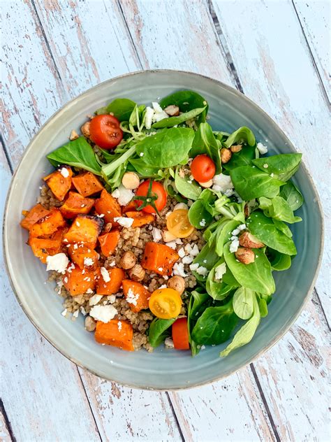 Salade quinoa et patate douce rôtie Fourneaux Et Fourchettes