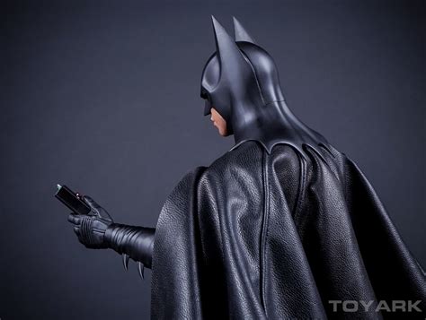 Batman Returns Hot Toys Batman Scale Figure Toyark Photo Shoot The Toyark News