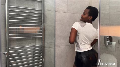 Busty Thickass African Ebony Lexi Luv Aka Isimbi Yvonne White Top Dry Vs Wet T Shirt Shower