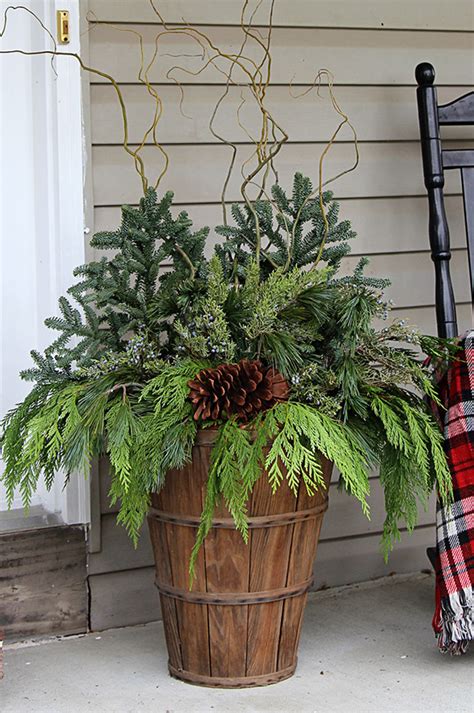 How To Make Outdoor Christmas Planter At Lisa Knudsen Blog