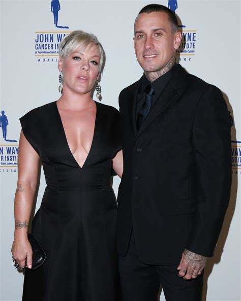 Photo Pink Et Son Mari Carey Hart La E Soir E Annuelle John