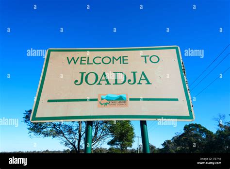 Welcome Town Sign Hi Res Stock Photography And Images Alamy
