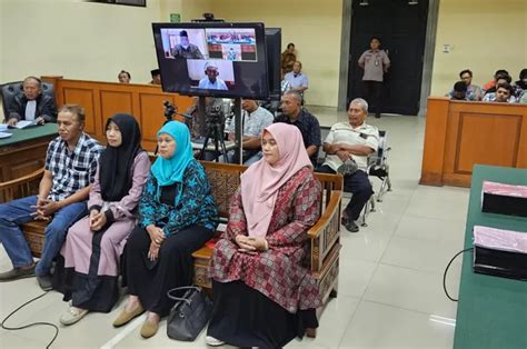 Delapan Petani Tebu Dari Jombang Jadi Saksi Sidang Korupsi Pupuk