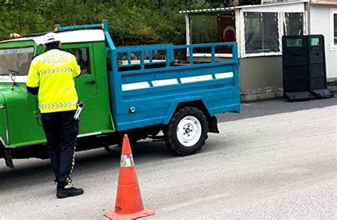 Polis ehliyetine 2070 yılına kadar el konulan alkollü sürücüyü böyle