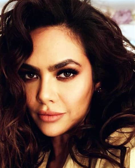 Esha Gupta Looks Smoking Hot In Her Latest Sultry Photoshoot