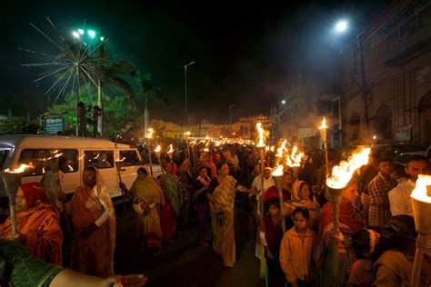 Processions Protests And Vigils In Bhopal Marks 30th Anniversary The