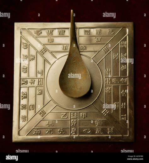 Chinese ancient compass Stock Photo - Alamy