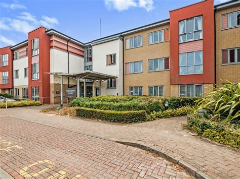 2 Bed Flat For Sale In Durrington Lane Worthing Bn13 £95000 Zoopla