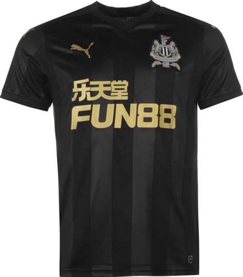 Puma Apresenta As Novas Camisas Do Newcastle Show De Camisas