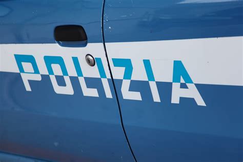 Pesaro Violentata In Un Chiosco In Pieno Centro